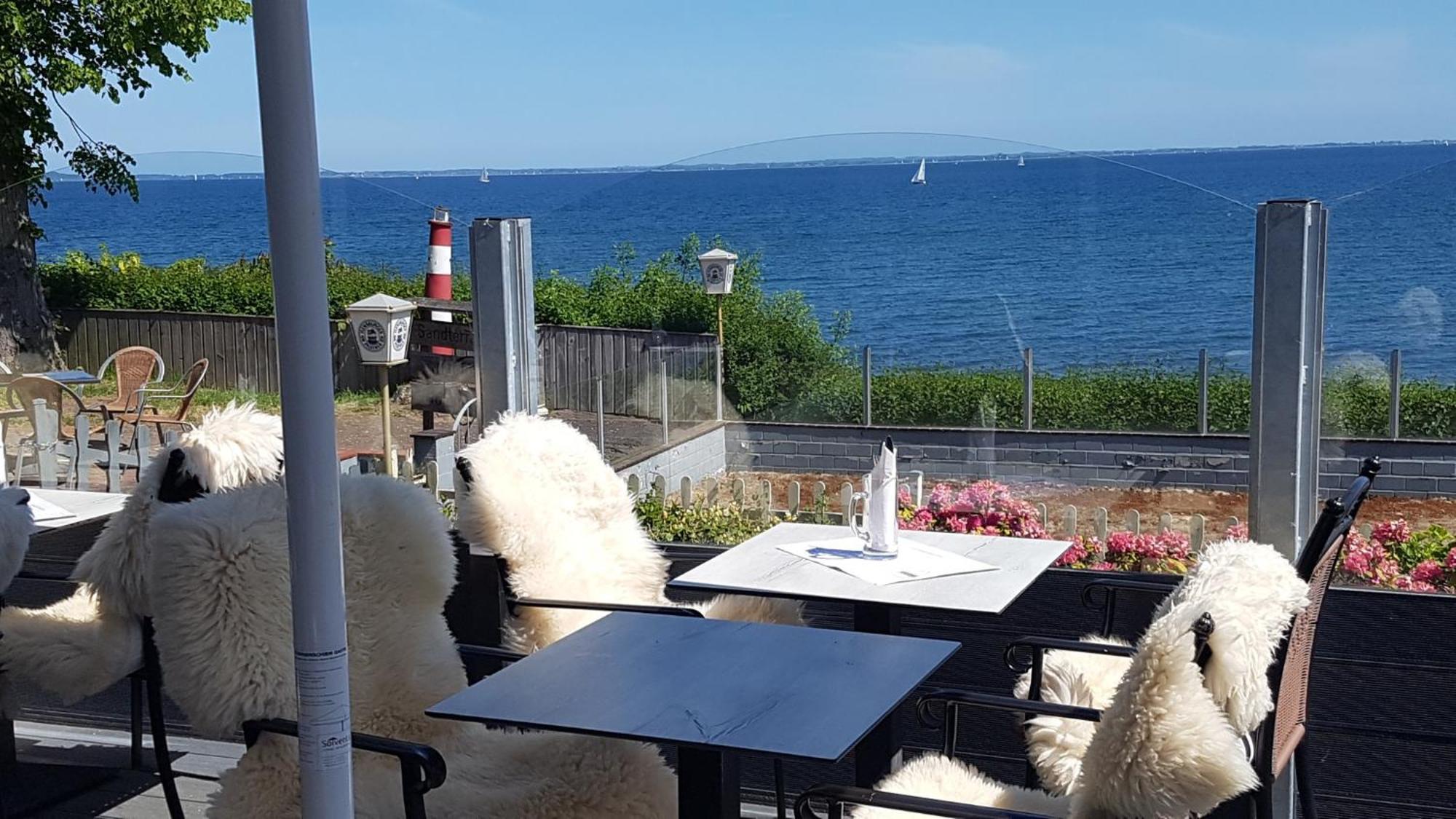 Strandappartement Steinberghaff "Zur Birk" Mit Meerblick Штайнберг Экстерьер фото